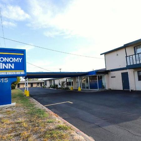 Economy Inn كينغزفيل المظهر الخارجي الصورة