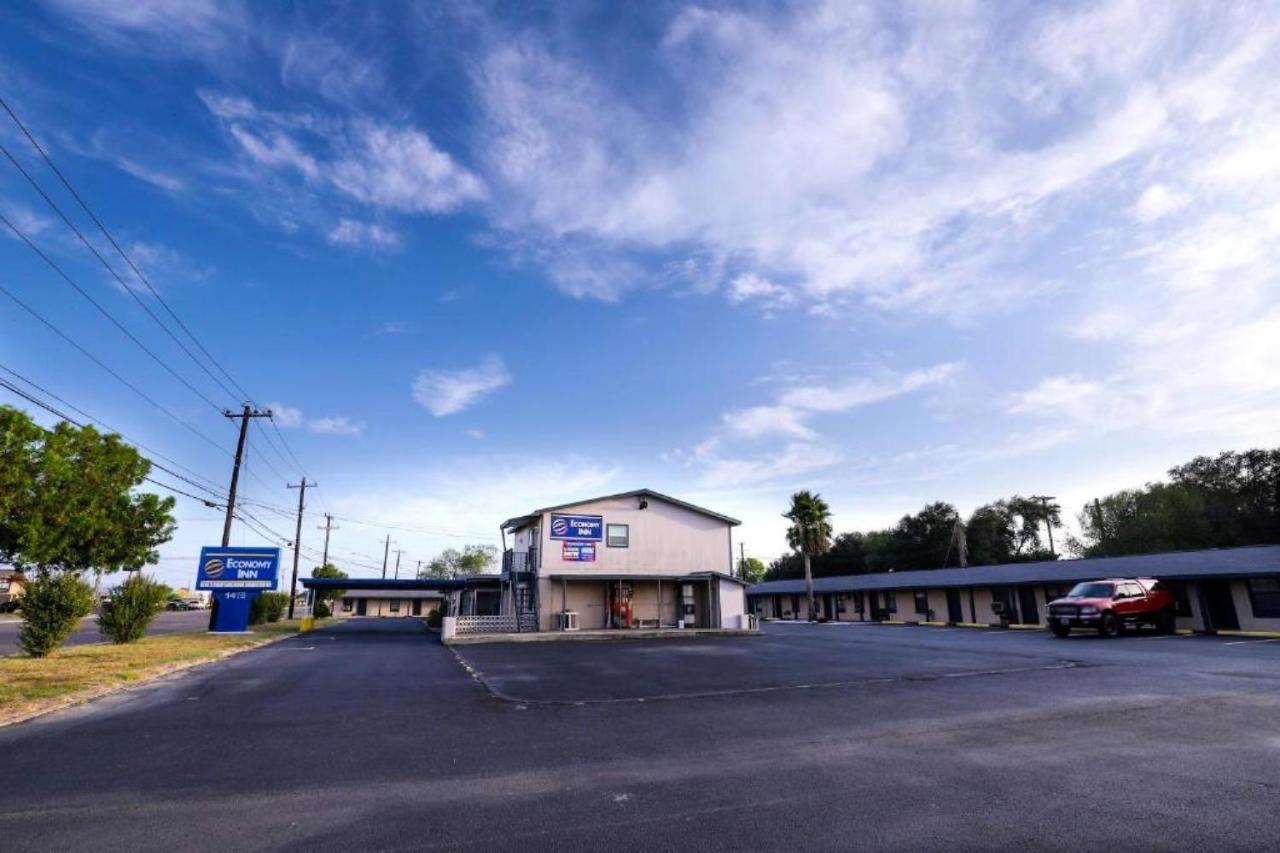 Economy Inn كينغزفيل المظهر الخارجي الصورة