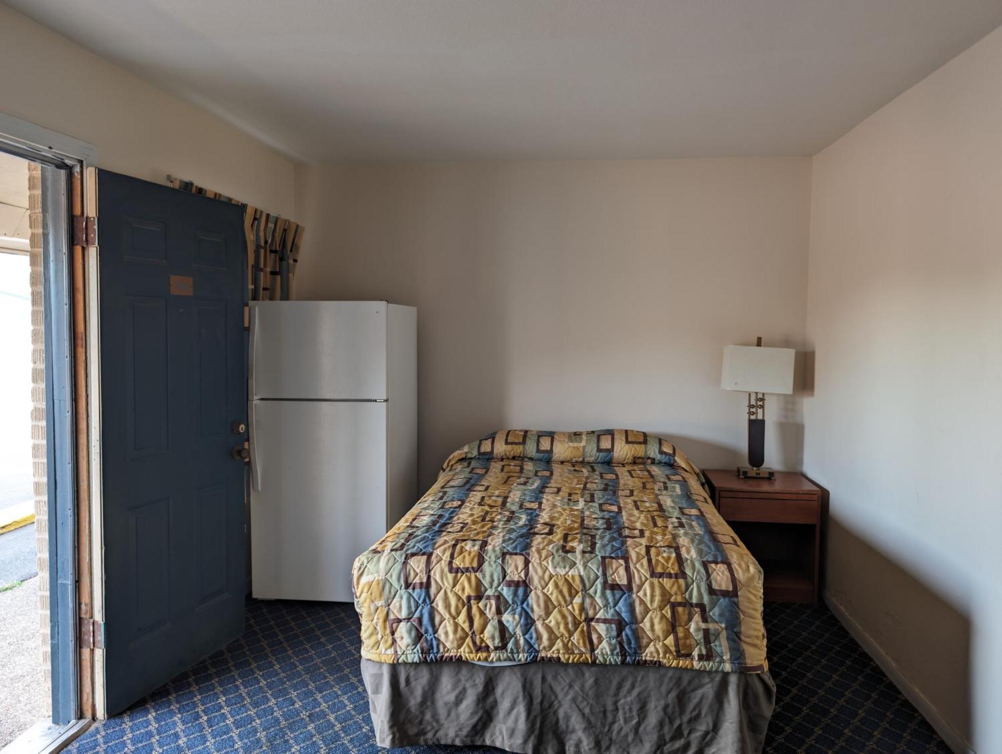 Economy Inn كينغزفيل المظهر الخارجي الصورة