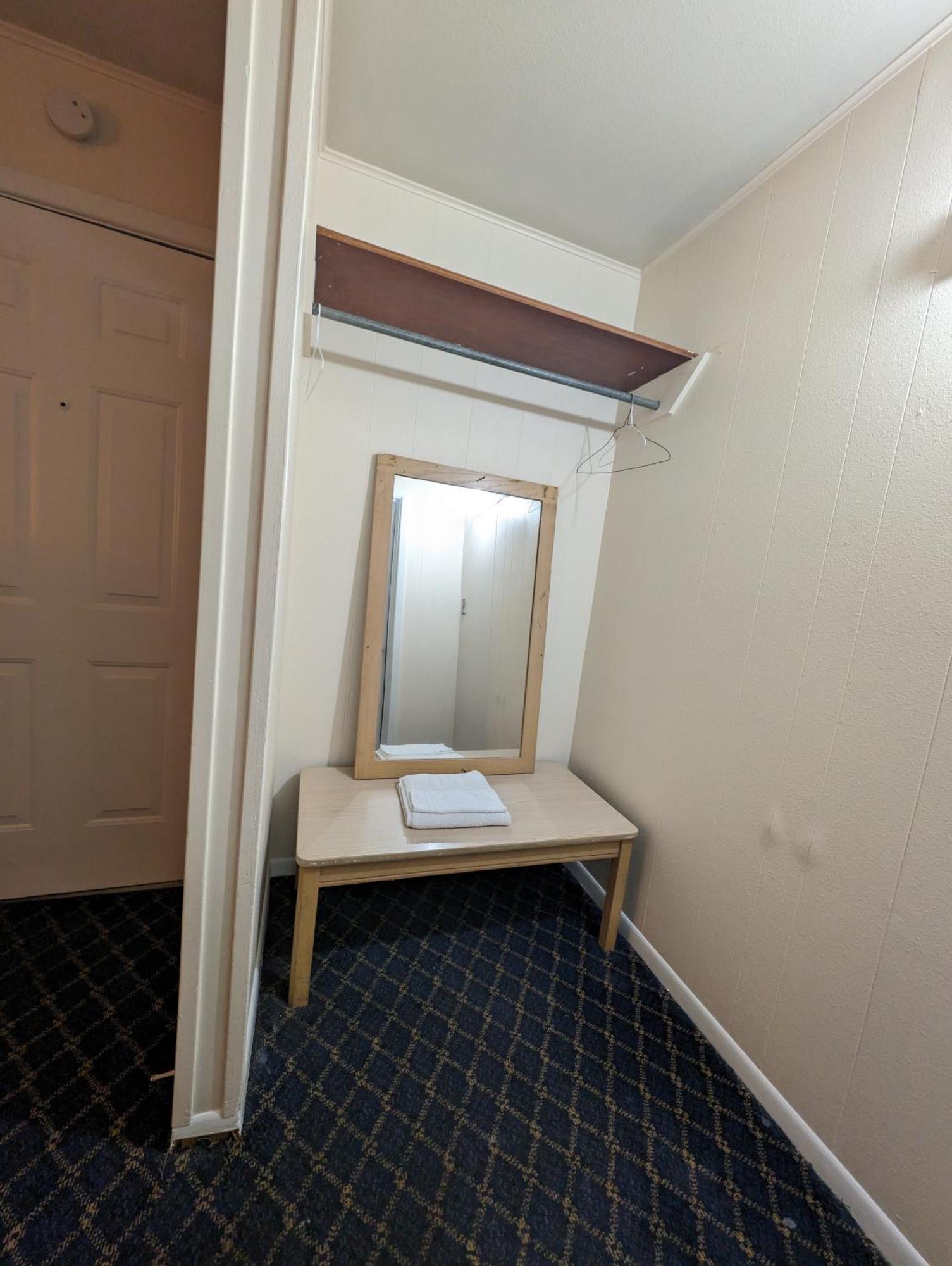 Economy Inn كينغزفيل المظهر الخارجي الصورة